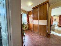 Eladó ikerház, Vecsésen 155 M Ft, 5 szobás