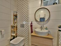 Eladó családi ház, Budakalászon 290 M Ft, 6+2 szobás