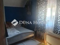 Eladó családi ház, Vecsésen 115.9 M Ft, 4 szobás