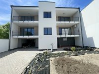 Eladó téglalakás, Kecskeméten 89.9 M Ft, 4 szobás