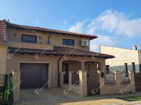 Eladó családi ház, Győrött 178.8 M Ft, 5 szobás