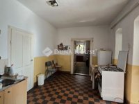 Eladó családi ház, Várpalotán 44.5 M Ft, 4 szobás