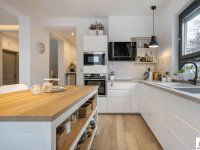 Eladó családi ház, Telkin 169 M Ft, 4 szobás