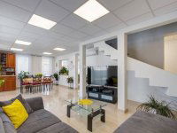 Eladó családi ház, Velencén 144 M Ft, 6 szobás