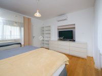 Eladó téglalakás, XII. kerületben 175 M Ft, 3 szobás