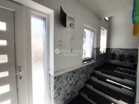 Eladó családi ház, Mogyoródon 170 M Ft, 5 szobás