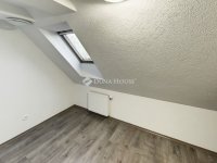 Eladó téglalakás, Kecskeméten 64.9 M Ft, 6 szobás