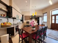 Eladó téglalakás, VIII. kerületben 129.9 M Ft, 4 szobás