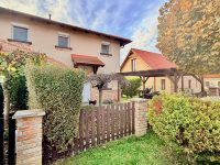 Kiadó sorház, albérlet, Tatán 300 E Ft / hó, 3+1 szobás