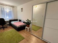 Kiadó panellakás, albérlet, Debrecenben 270 E Ft / hó, 3 szobás