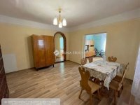 Eladó családi ház, Veresegyházon 90 M Ft, 4 szobás