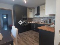 Eladó családi ház, XVIII. kerületben 105 M Ft, 2 szobás