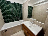 Eladó téglalakás, Pécsett 52.9 M Ft, 2+1 szobás