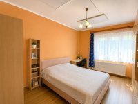 Eladó családi ház, Szegeden 90 M Ft, 4 szobás