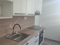 Kiadó téglalakás, albérlet, Tatabányán 180 E Ft / hó