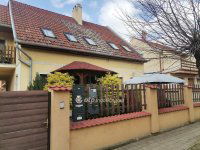 Eladó téglalakás, Gyulán 55 M Ft, 2+2 szobás