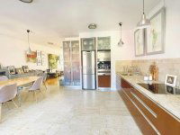 Eladó téglalakás, IX. kerületben 210 M Ft, 3 szobás