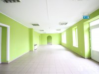 Kiadó üzlethelyiség, Szentesen 220 E Ft / hó