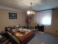 Eladó családi ház, Kisújszálláson 22 M Ft, 3 szobás