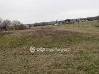 Eladó telek