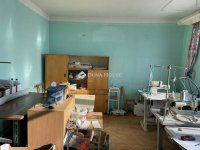 Eladó családi ház, Szegeden 99.5 M Ft, 9 szobás