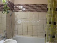 Eladó panellakás, Szegeden 64.9 M Ft, 3 szobás