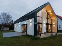 Eladó családi ház