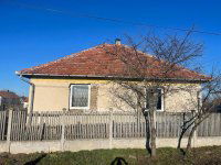 Eladó családi ház, Tápiógyörgyén 16 M Ft, 2 szobás