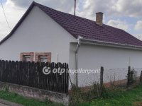 Eladó családi ház, Tiszacsegén 16 M Ft, 2 szobás