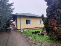 Eladó családi ház, Gárdonyban 174.9 M Ft, 5+3 szobás