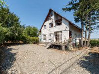 Eladó családi ház, Tahitótfalun 139.9 M Ft, 8 szobás