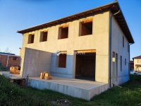 Eladó ikerház, Vecsésen 132 M Ft, 4 szobás