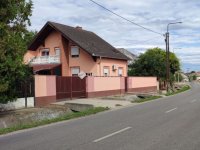 Eladó családi ház, Tápiószentmártonon 68 M Ft, 5 szobás