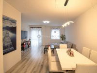 Eladó téglalakás, Vecsésen 113.9 M Ft, 5 szobás