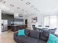 Eladó nyaraló, Győrzámolyon 170 M Ft, 4 szobás