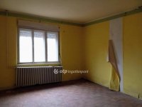 Eladó családi ház, Verpeléten 12 M Ft, 2 szobás