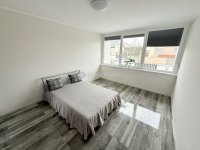 Eladó családi ház, XVIII. kerületben 149.9 M Ft, 6 szobás