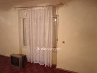 Eladó családi ház, Törökszentmiklóson 10.4 M Ft, 1 szobás