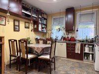 Eladó panellakás, XX. kerületben 75 M Ft, 3 szobás