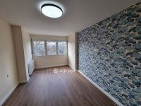 Eladó panellakás, III. kerületben 93 M Ft, 3 szobás