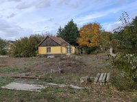 Eladó telek