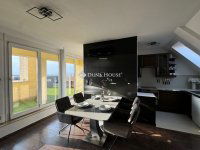 Eladó téglalakás, XVI. kerületben 180 M Ft, 3 szobás