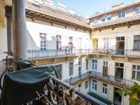 Eladó téglalakás, VII. kerületben 99.9 M Ft, 2 szobás