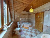 Eladó családi ház, Székesfehérvárott 194.9 M Ft, 5+2 szobás