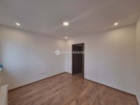 Eladó téglalakás, Pécsett 59.9 M Ft, 3 szobás