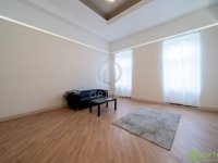 Eladó téglalakás, VI. kerületben 164 M Ft, 3 szobás