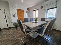 Eladó családi ház, Bakonyságon 51.9 M Ft, 2+1 szobás