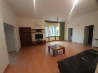 Kiadó téglalakás, albérlet