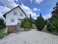 Eladó családi ház, Majosházán 127 M Ft, 4+1 szobás