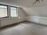 Eladó családi ház, XX. kerületben 147 M Ft, 14 szobás